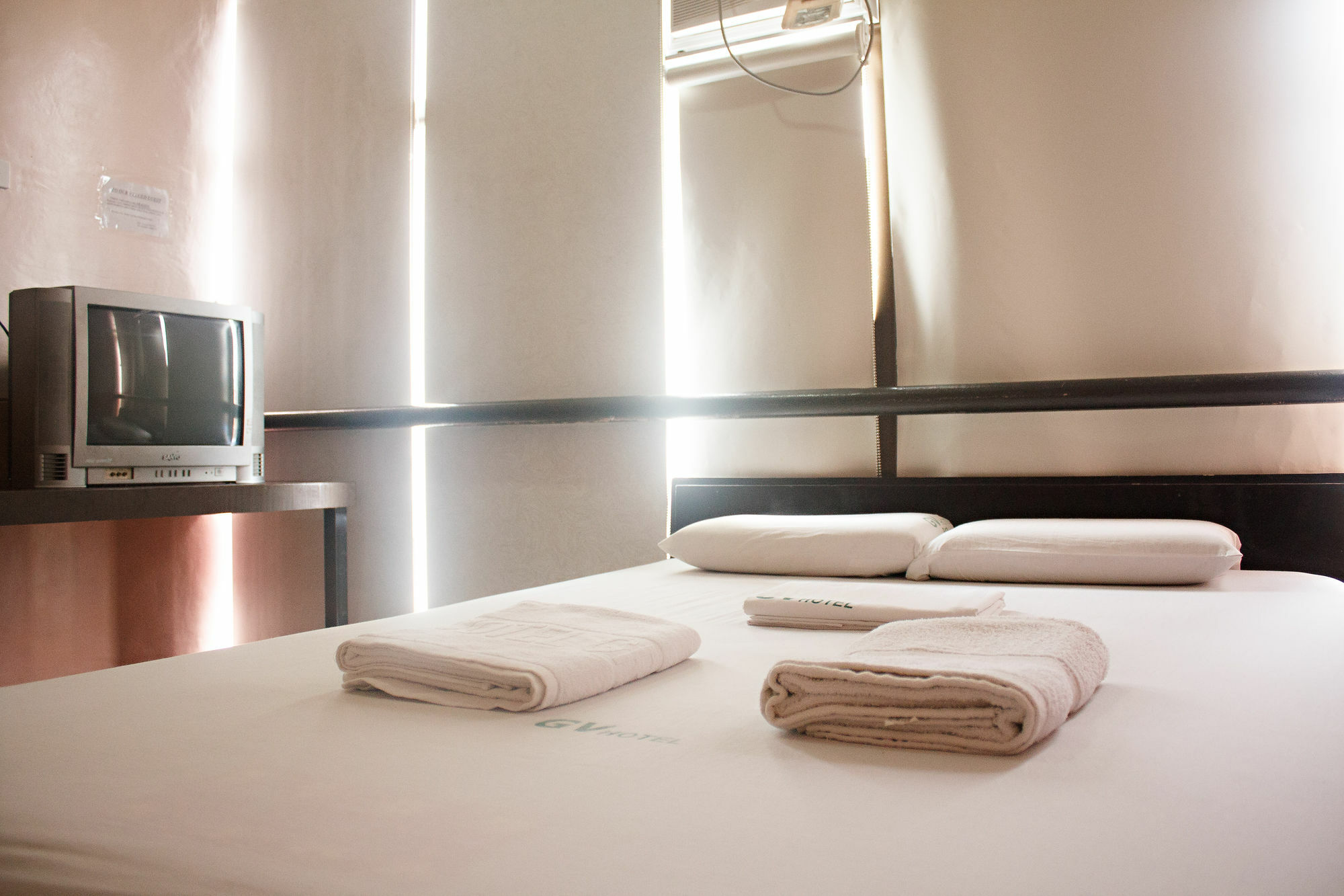 Gv Hotel - Ormoc Luaran gambar